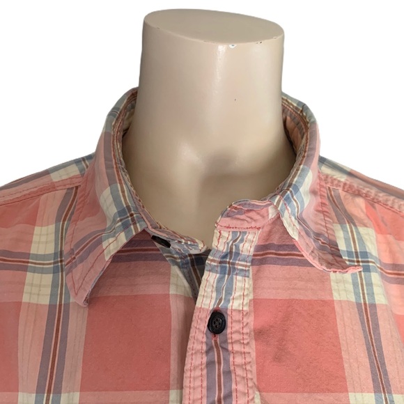 3/$30 - Hollister Pink Plaid Shirt Size Large - Picture 3 of 13
